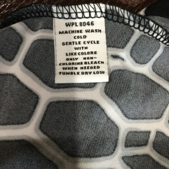 Style & Co Long Sleeve Scoop Neck Pattern Top - Picture 5 of 6